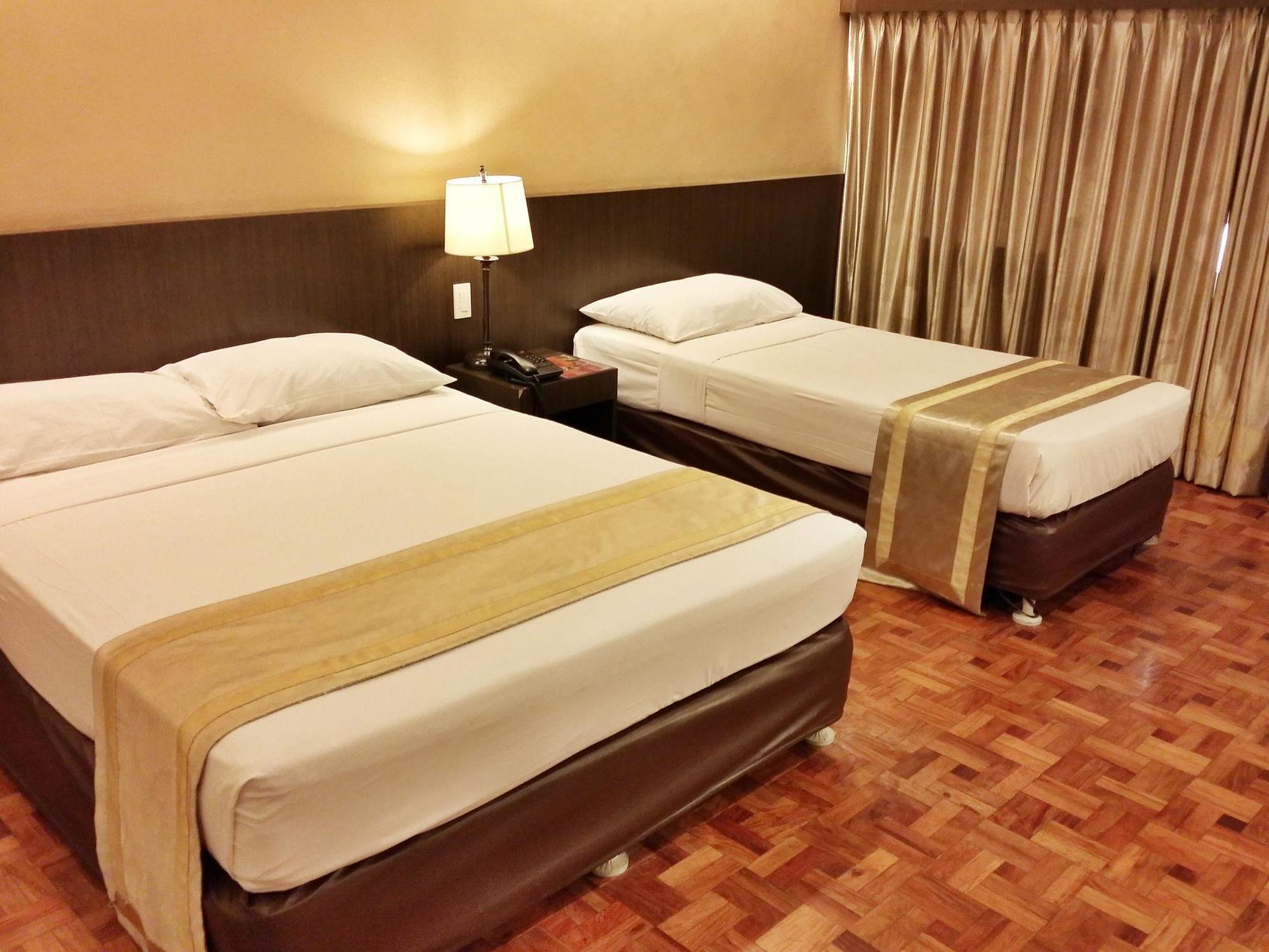 Richville Hotel Mandaluyong Exteriér fotografie