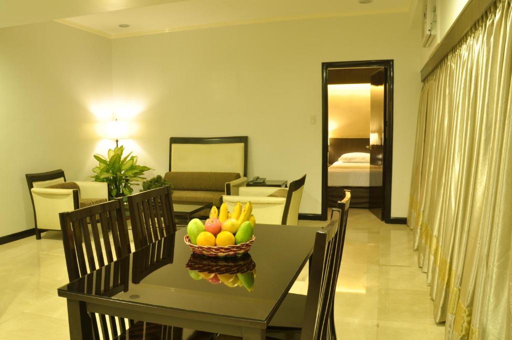 Richville Hotel Mandaluyong Exteriér fotografie